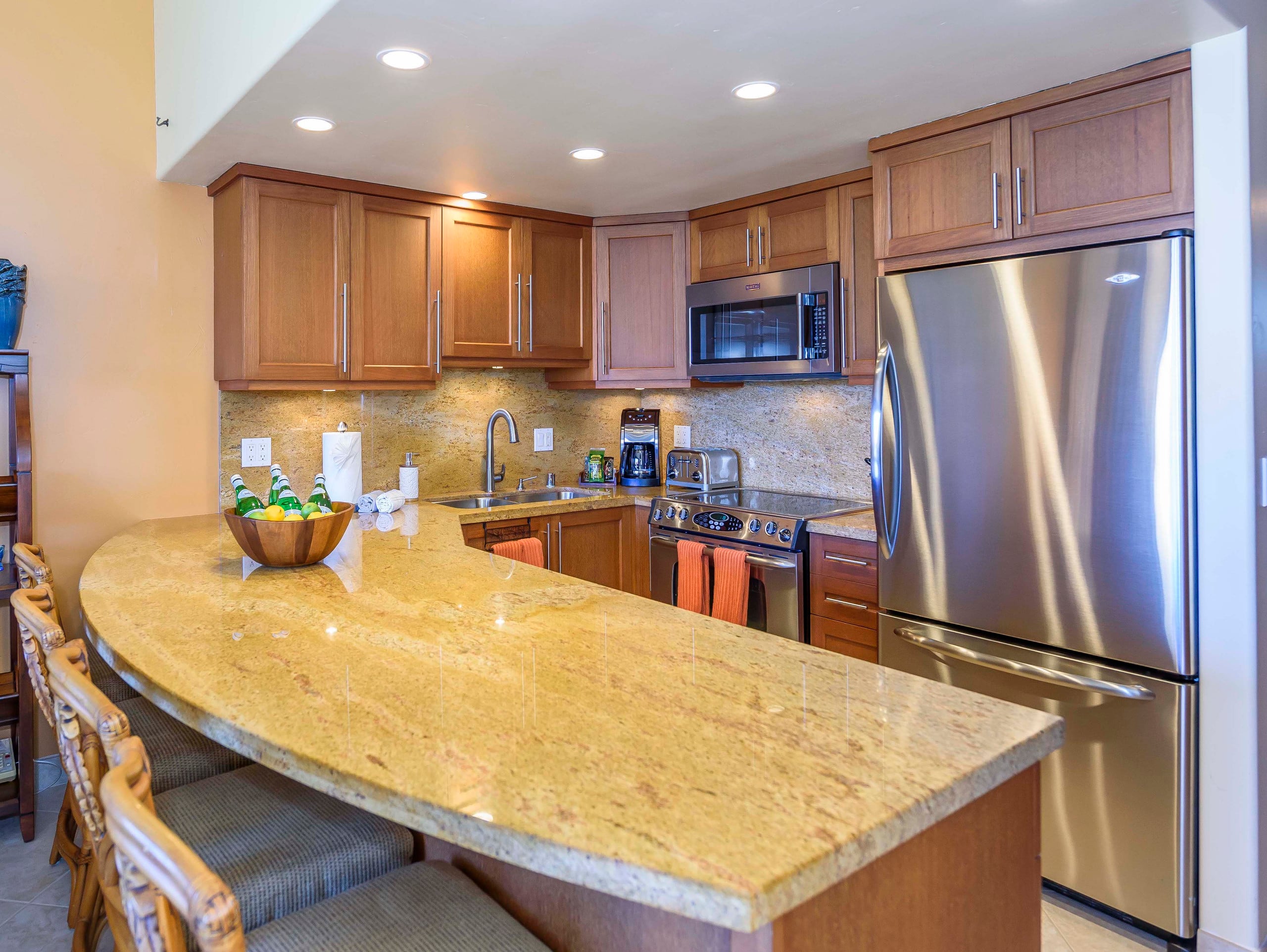 Condo in Lahaina · ★4.71 · 3 bedrooms · 3 beds · 3 baths - Image 7