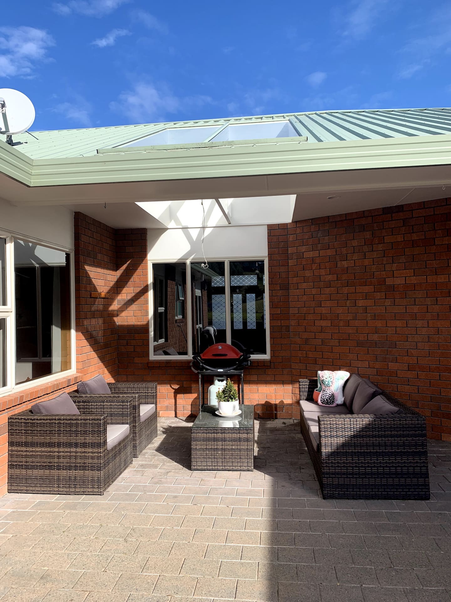 Cheerful Country Home With 3-bedrooms, 2-bathrooms 5