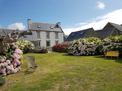 house with a wonderful view on the sea