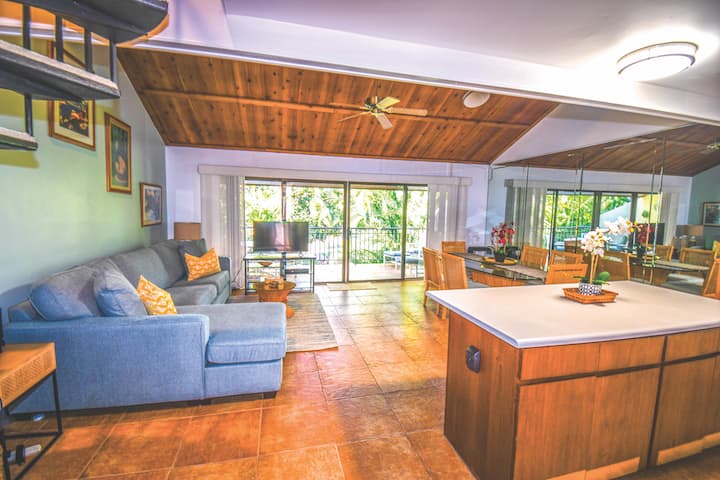 Გაატარეთ ხარისხიანი დრო მეგობრებთან და ოჯახის წევრებთან ერთად დიდ მისაღებ ოთახში! 