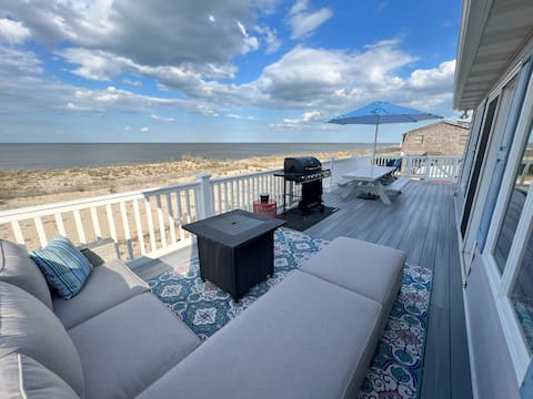 "Sandy Feet" Broadkill Beachfront Home