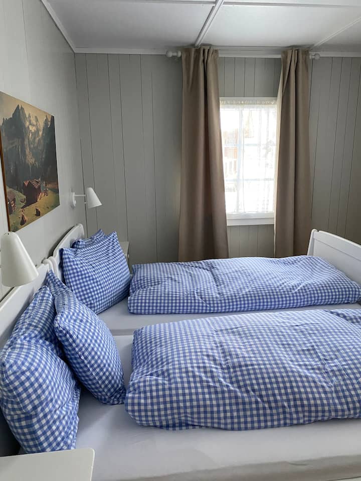 غرفة النوم 2