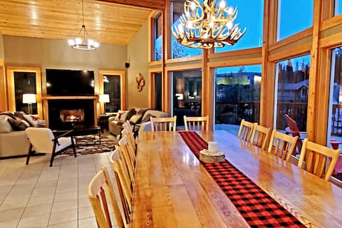 Bonus Room +5Ba |Ski-in | Stunning Mtn View | HTub