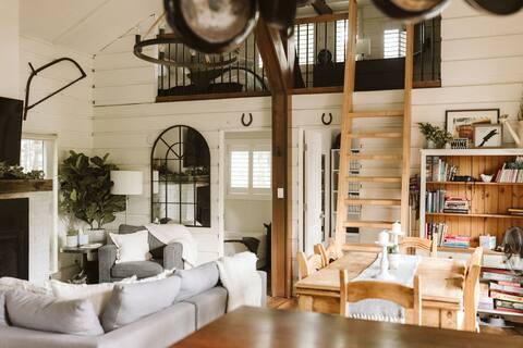 Jeffrey Lake Cabin | Lakefront · Hot Tub
