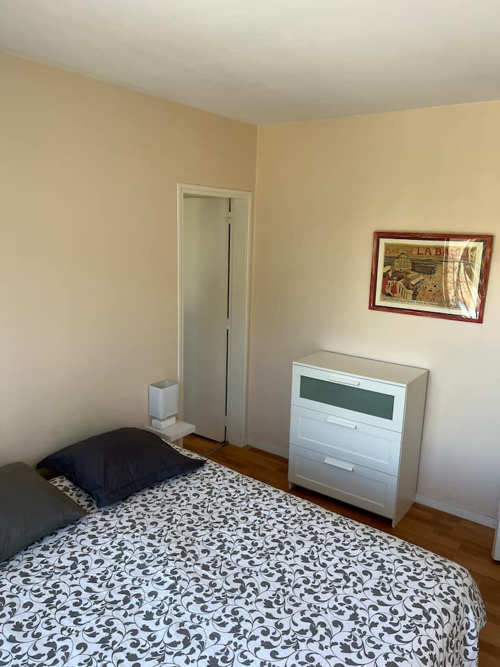 საძინებელი 1