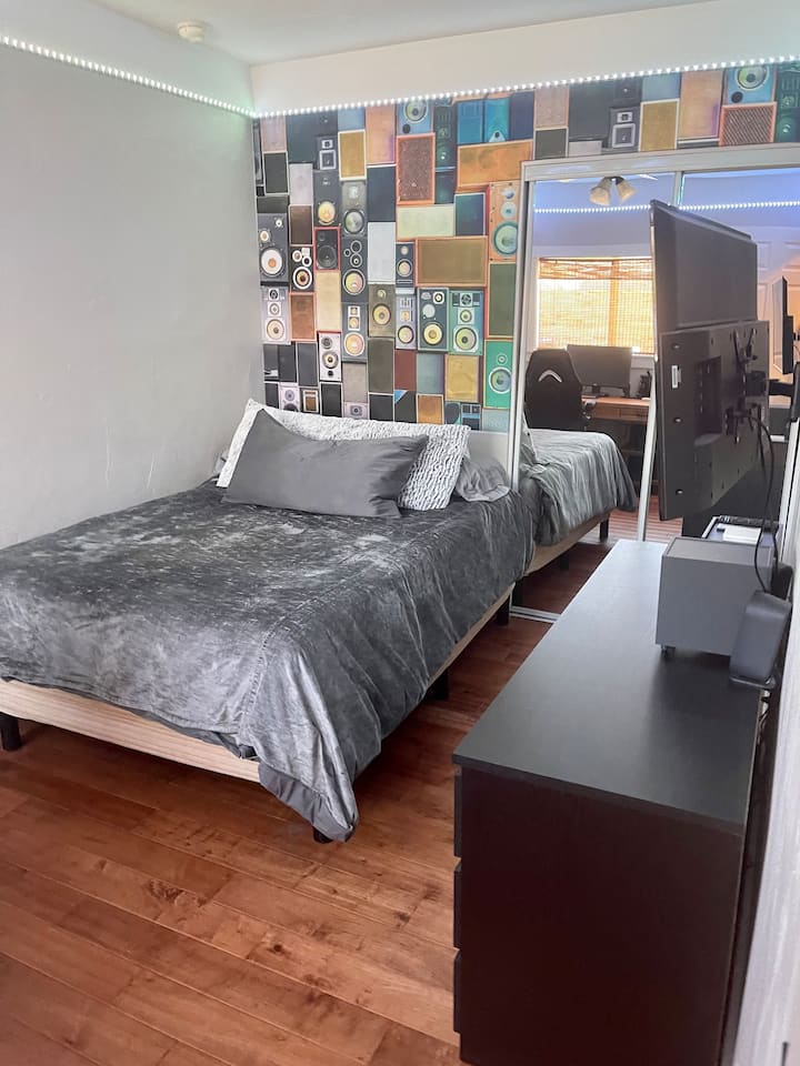 Dormitorio delantero 