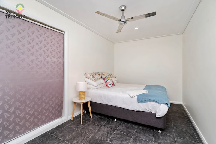 Villa - Home Away From Home - Temora