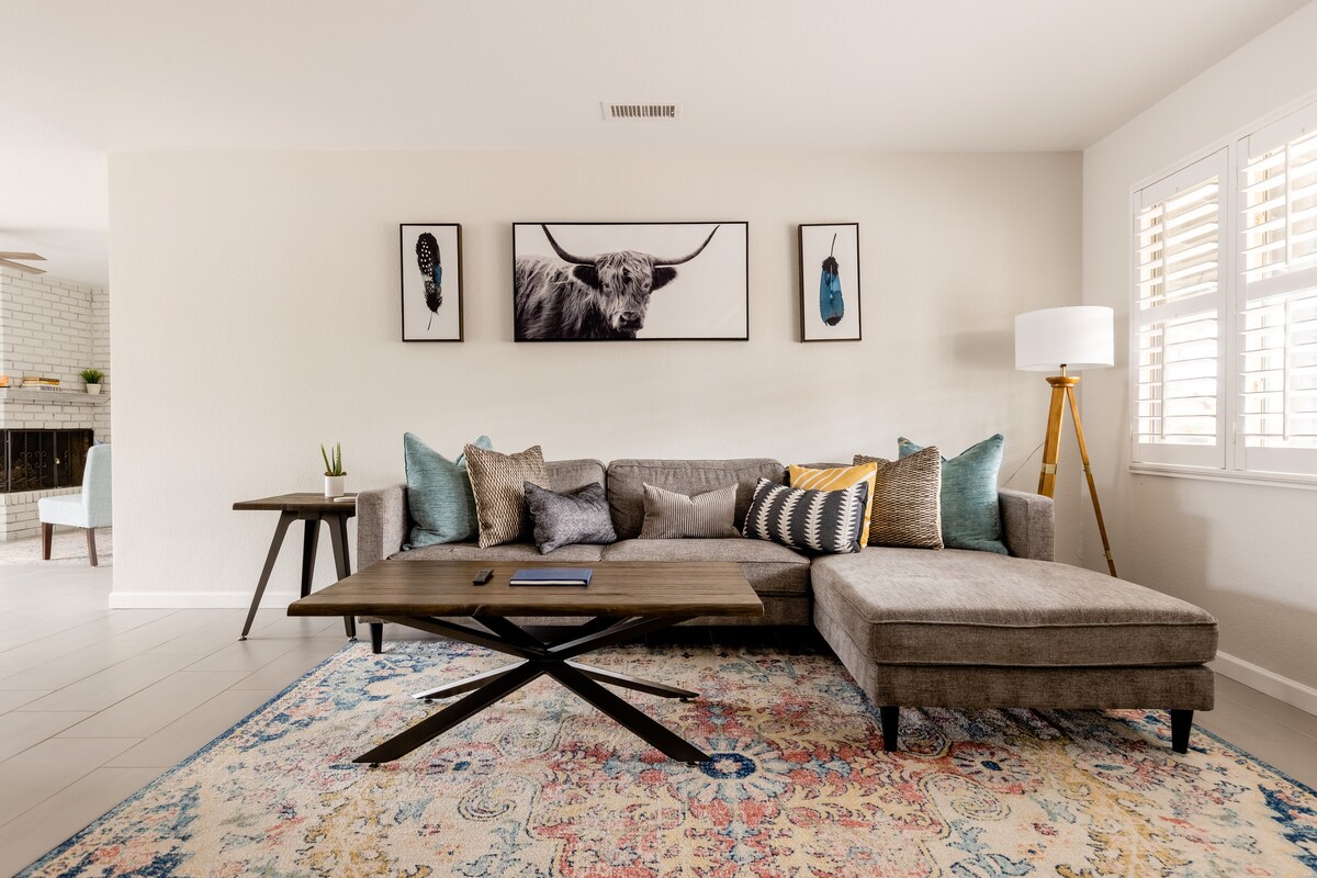Top performing Airbnb: *Old-Town oasis w/Heated pool,Hot-tub,Golf + more. in Old Town Scottsdale