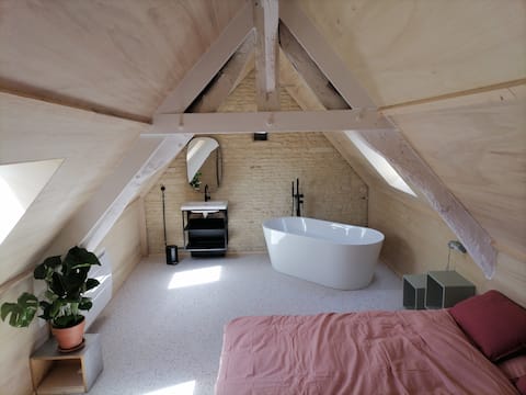 LE SEIZE - 4-person gîte - between Caen and the sea