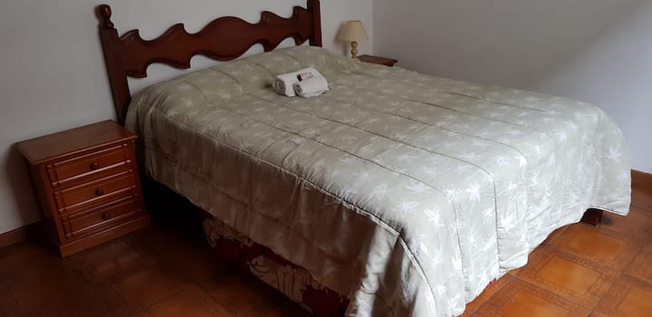 Manželská posteľ - spálňa