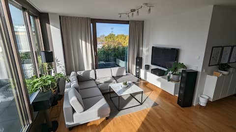 Top Airbnb: Penthouse apartment with roof terrace | Near Prenzl. Berg in Pankow