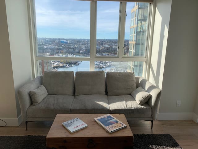 Sunset Beach Apt. Amazing Ocean Views gallery image 2