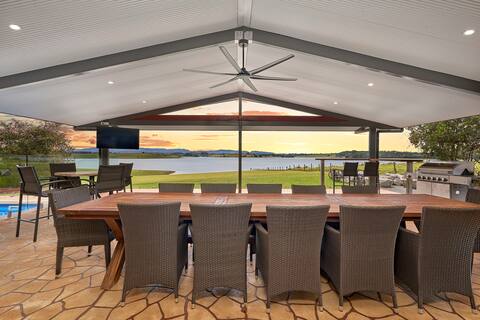 Tuscany on Tinaroo - Lakeside Luxury