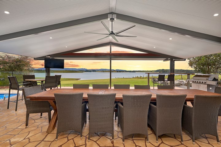 Tuscany on Tinaroo - Lakeside Luxury
