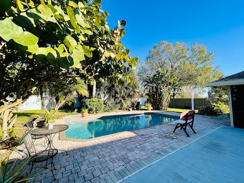 Top performing Airbnb: Live your best Florida life! in Winter Haven