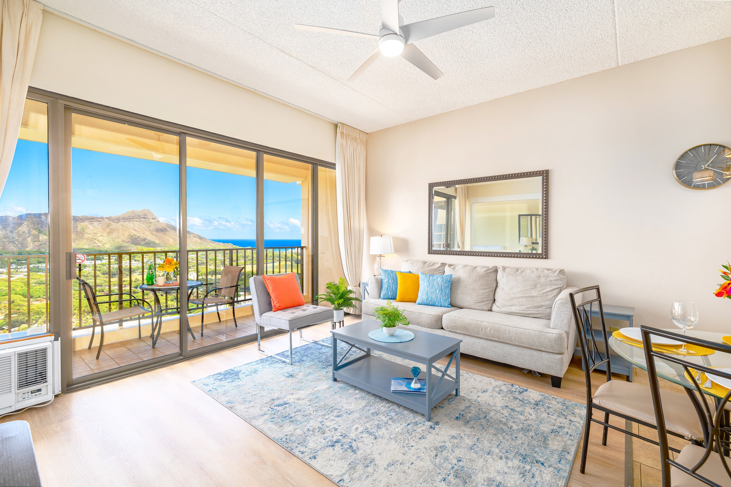 Condo in Honolulu · ★4.84 · 1 bedroom · 3 beds · 1 private bath - Image 1