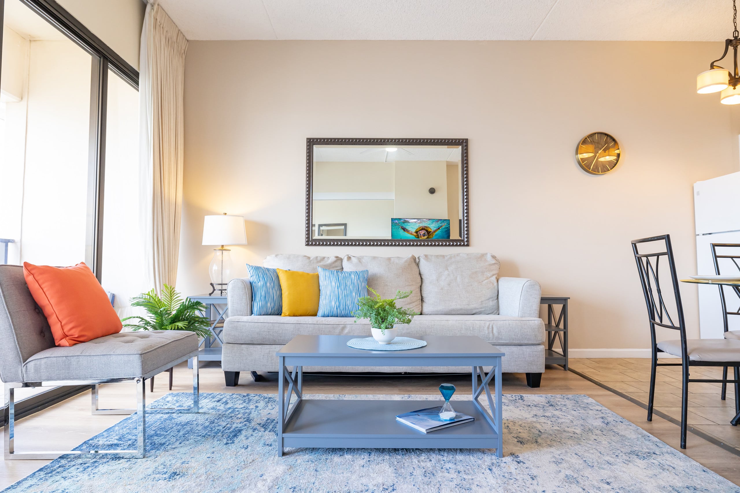 Condo in Honolulu · ★4.84 · 1 bedroom · 3 beds · 1 private bath - Image 8