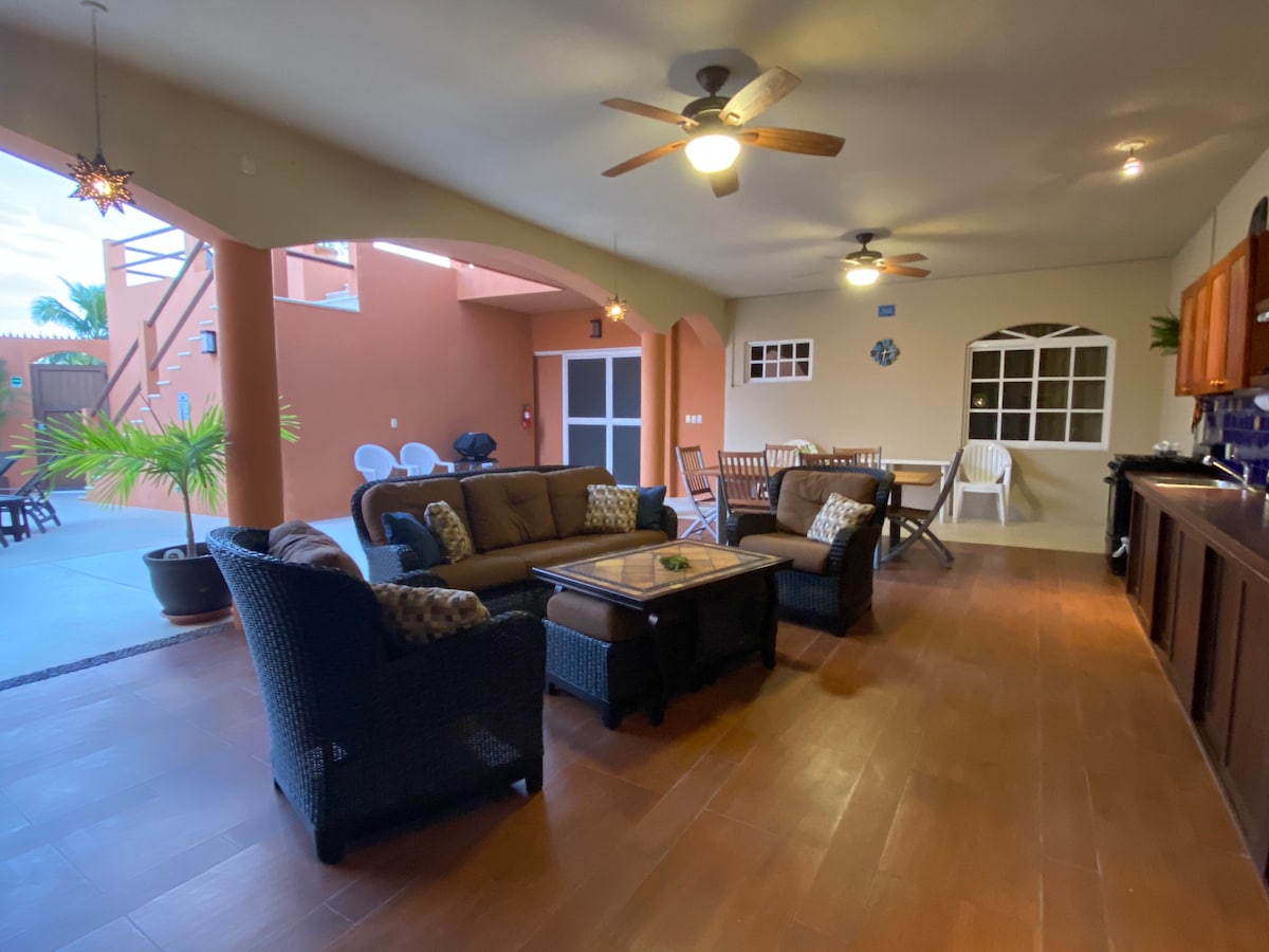 Anuncio de Airbnb popular: Casa Bella Noche - Entire Villa - 4BD/4.5BA en Isla Mujeres