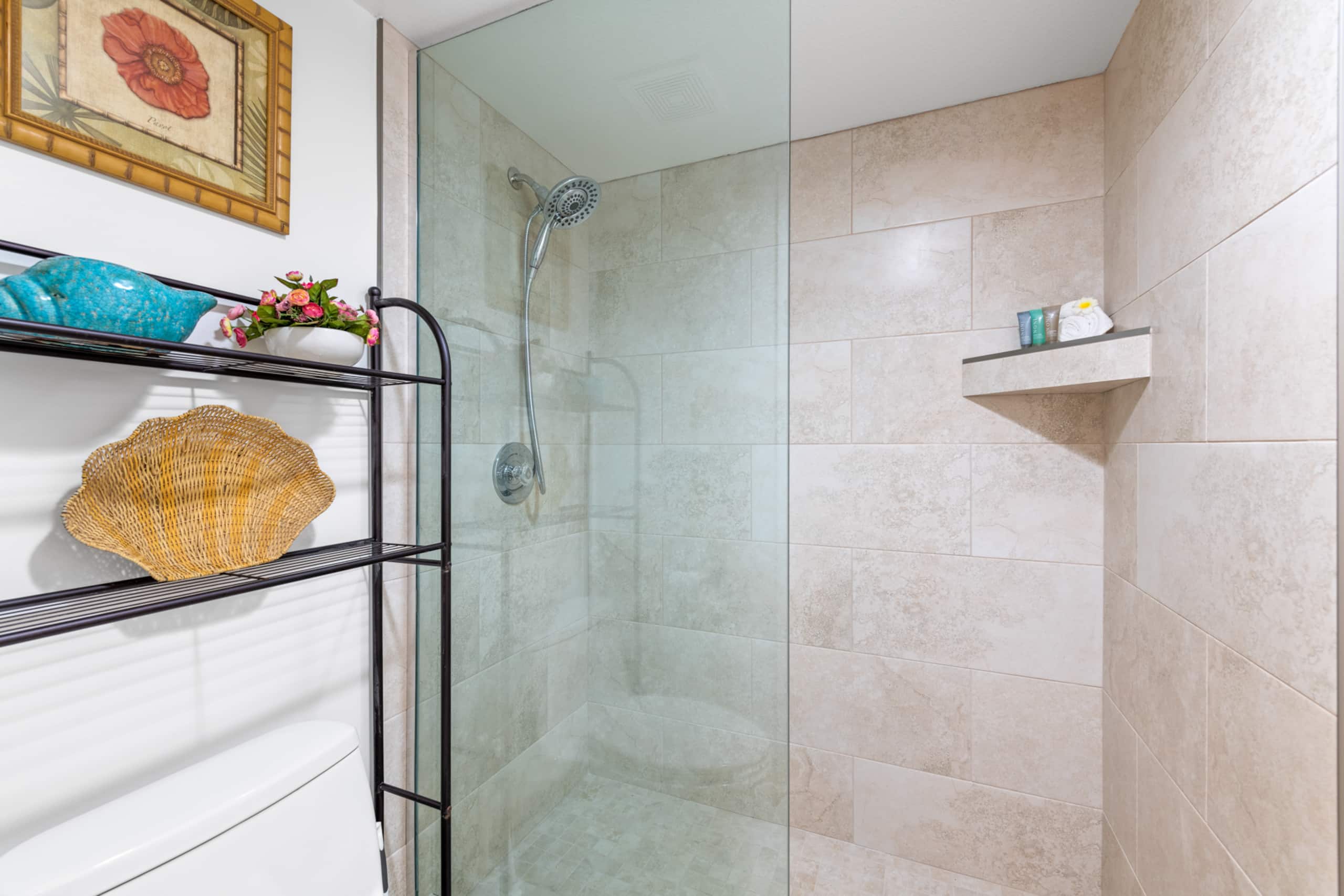 Condo in Kihei · ★4.97 · 1 bedroom · 1 bed · 1 private bath - Image 4