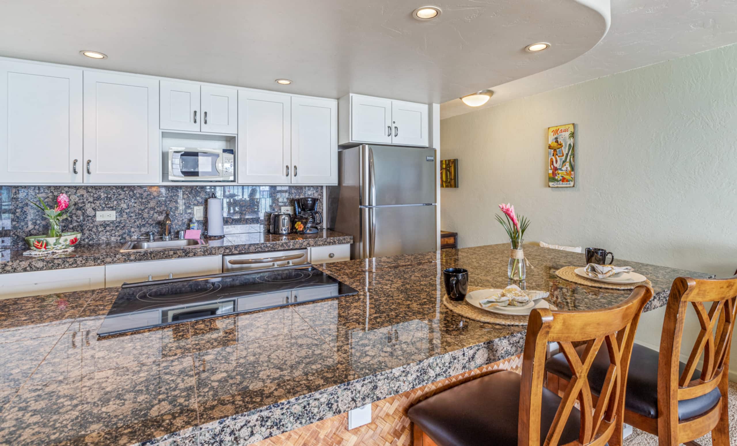 Condo in Lahaina · ★4.89 · 1 bedroom · 2 beds · 1 bath - Image 11