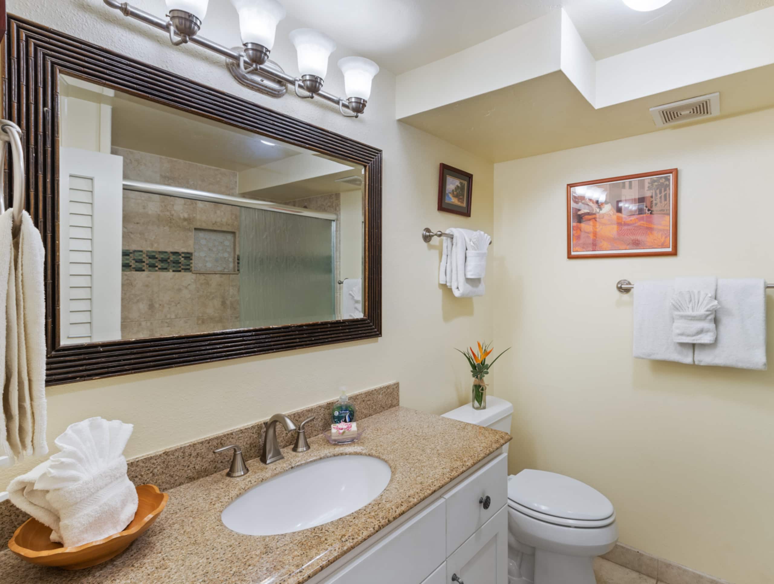 Condo in Lahaina · ★4.89 · 1 bedroom · 2 beds · 1 bath - Image 18