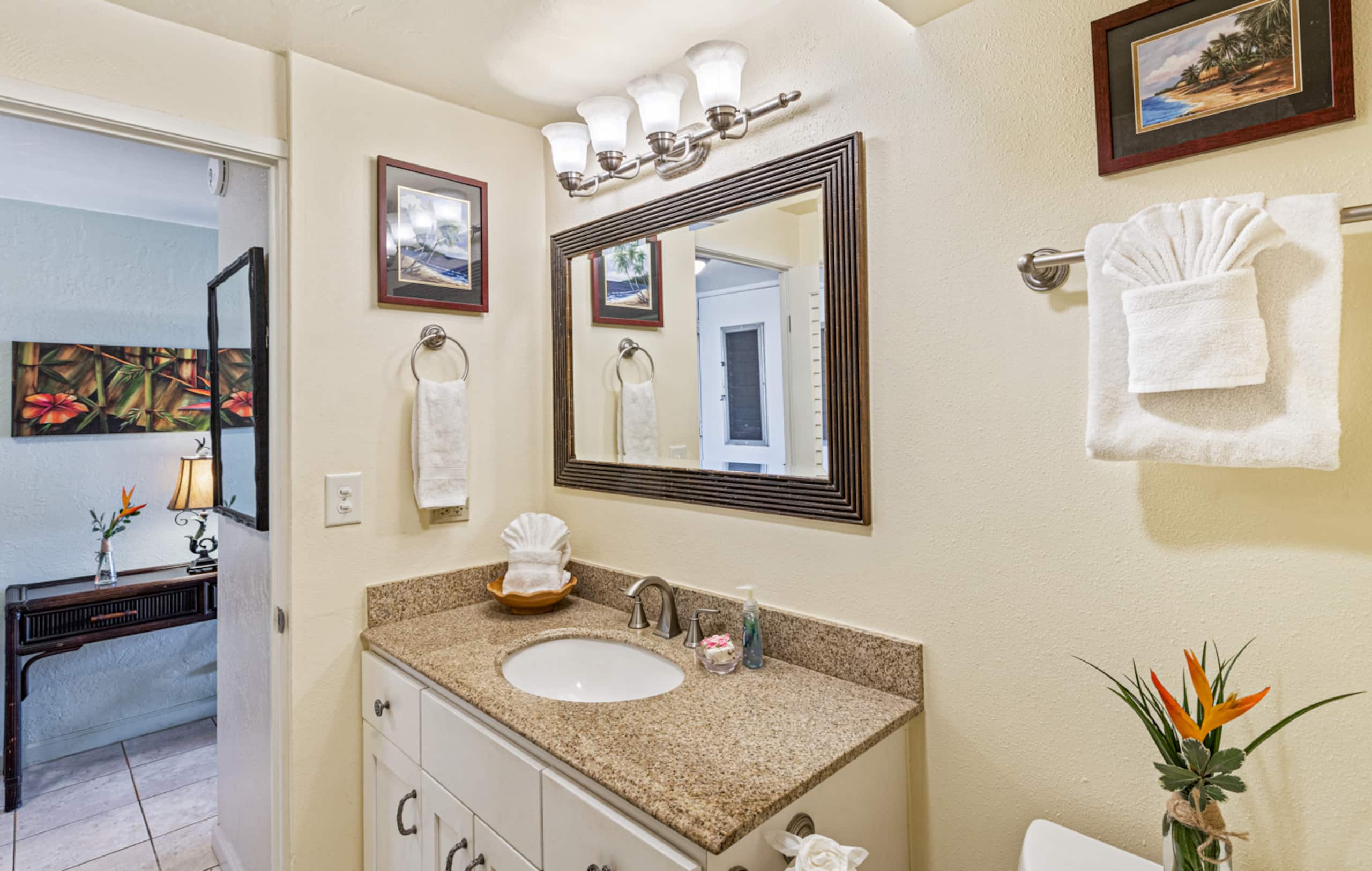 Condo in Lahaina · ★4.89 · 1 bedroom · 2 beds · 1 bath - Image 19