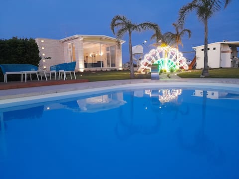 VILLA with heated pool Torre San Giovanni