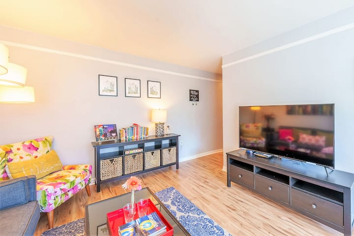 2-br Penthouse Condo By Seattle Convention Center