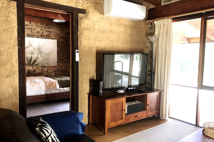 Bundjil Bungalow -  Walk To The Goulburn River - Eildon