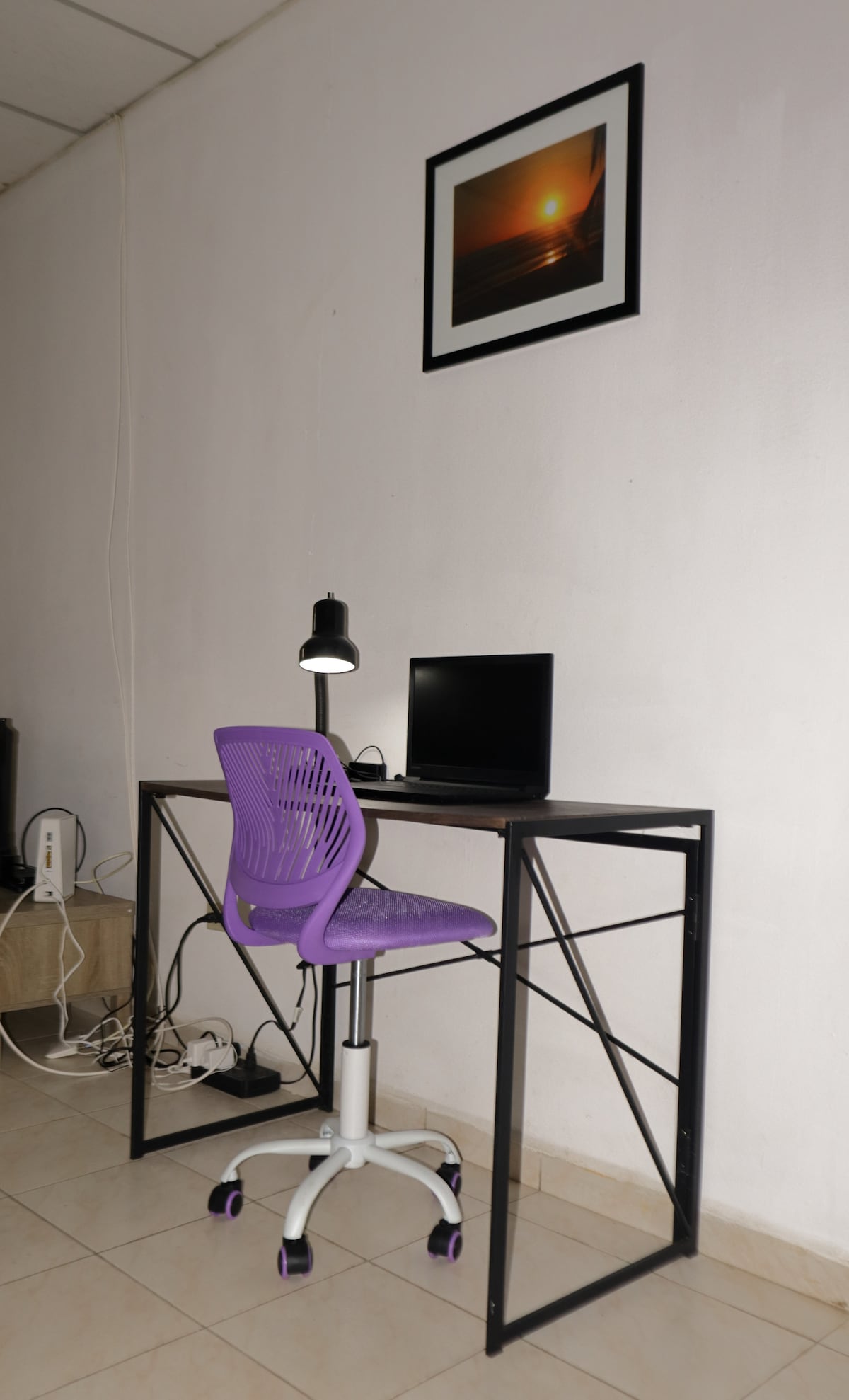 Workspace at Habitación #3 Limón in David