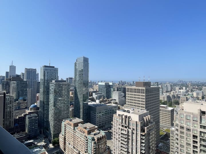 Слика 1 од „3beds&2BDR&2Bth A condo is a heart of DT & UFT&Sub“