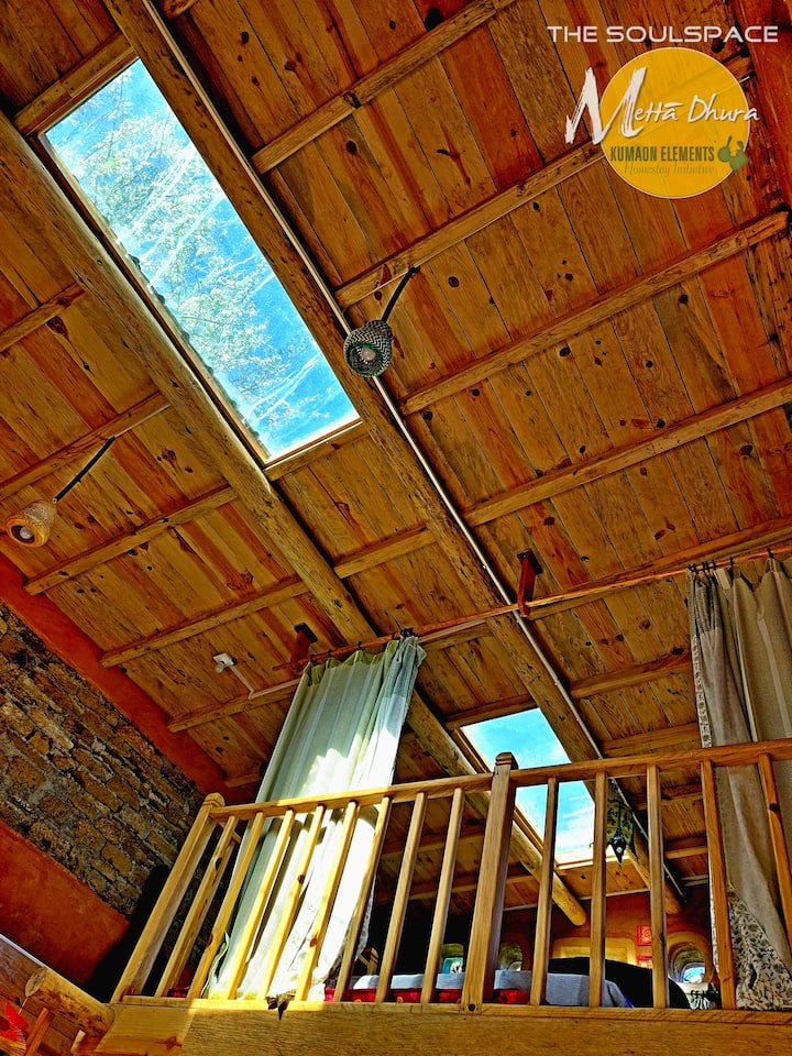 Soulspace By Mettādhura: Rustic Open Studio - Uttarakhand