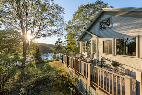 Harbor House in Small Point--waterfront cottage!