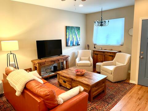 Salida home in the midst of nature, fun & downtown