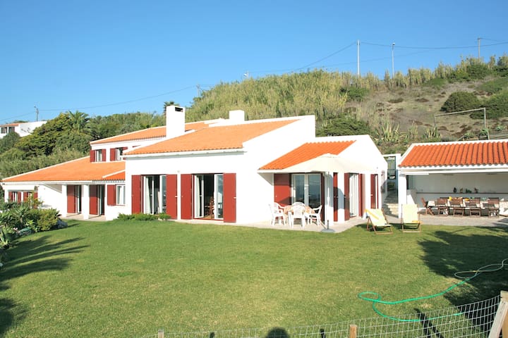 Beachfront Villa | 2 minute walk from the beach