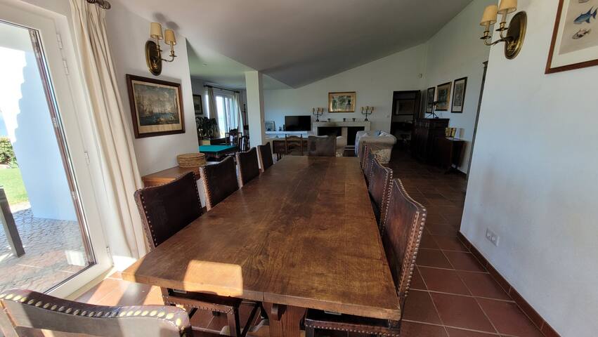 Beachfront Villa | 2 minute walk from the beach gallery image 5