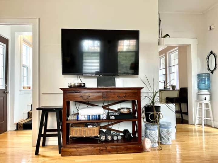 Executive 2 Story, Downtown. - Fredericton