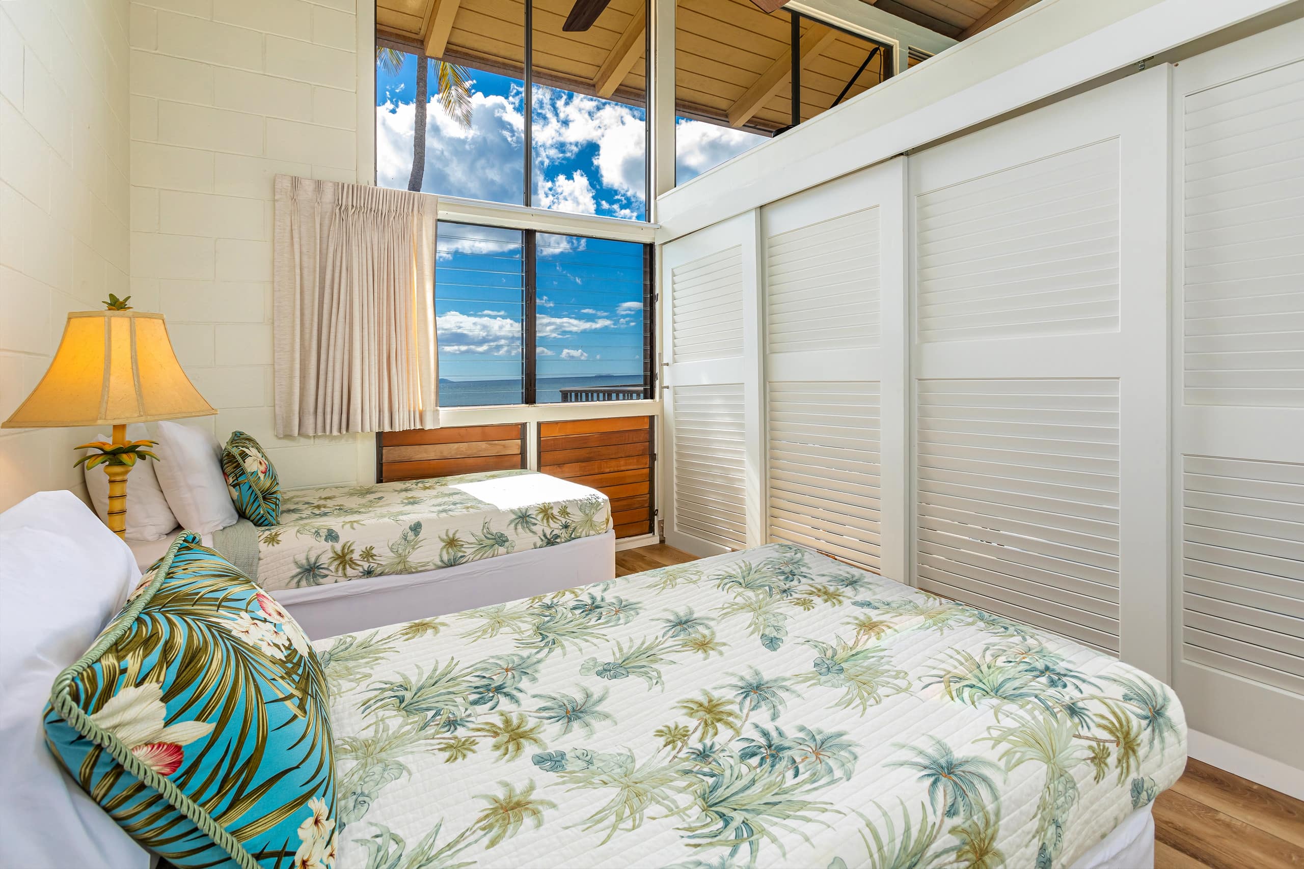 Condo in Wailuku · ★4.86 · 2 bedrooms · 4 beds · 2 private baths - Image 18