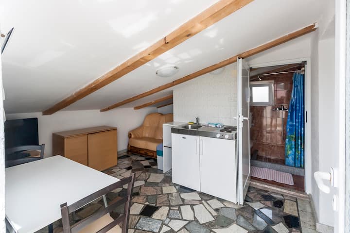 Holiday Krk Apartment P6 - Low Ceiling Studio, Ac - Krk