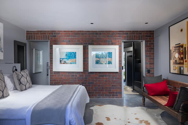 Bedroom with King size bed.