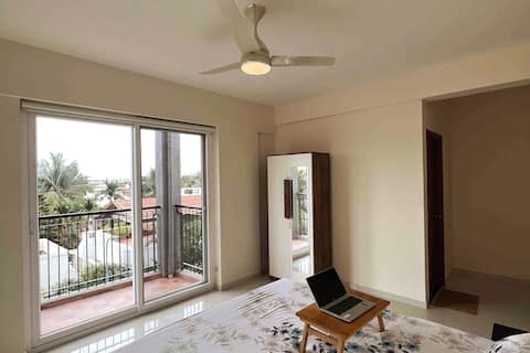 HomeOffice,King-Suite,Whitefield, ITPL,300mbps net