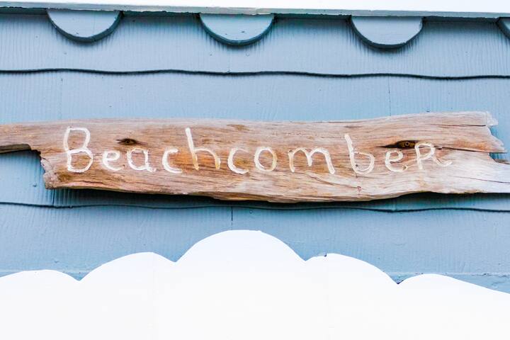 Renovated Deluxe Family Cottage by the Beach gallery image 2