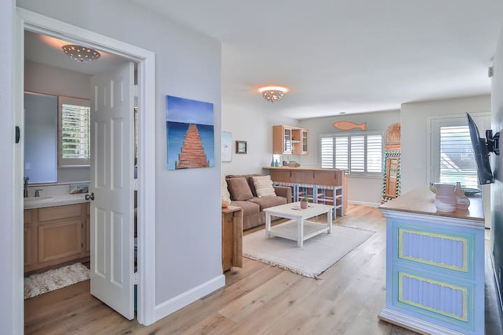 Chumba cha familia nje ya sebule na jiko 