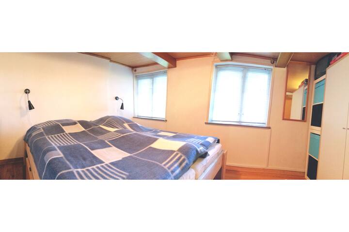 Stony: Schlafzimmer Nr. 1 // sleeping room no. 1