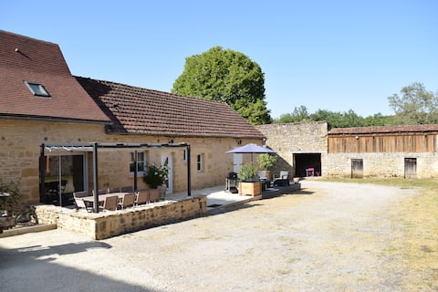 Lavergne cottage 10 people, 10 min from Montignac
