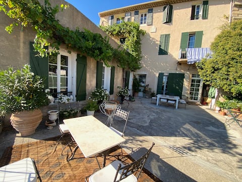 Aix-en-Provence Charming house and large terrace