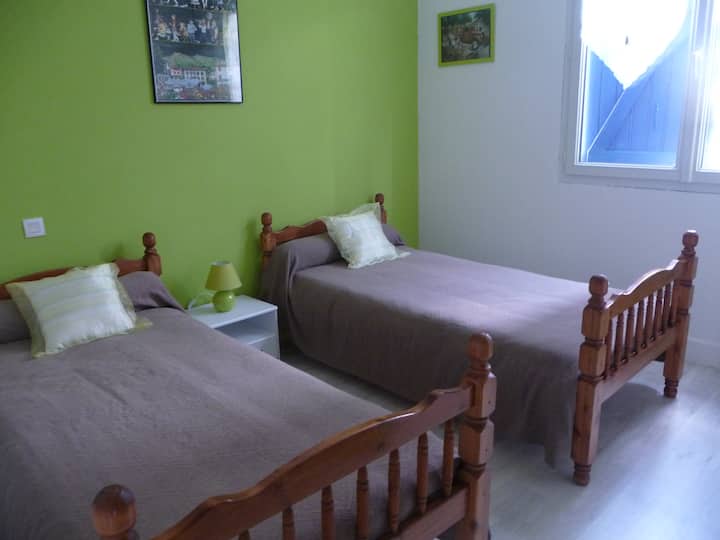 Schlafzimmer 2