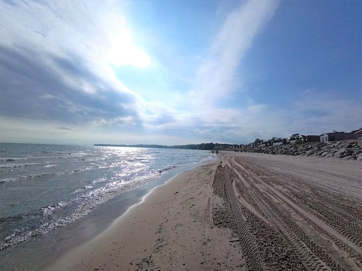 Summer Cottage at Eberly Woods, Sherkston Shores Cottages for Rent in