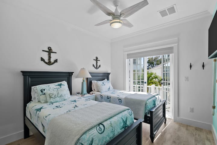 Dhomë gjumi dyshe me ballkon
