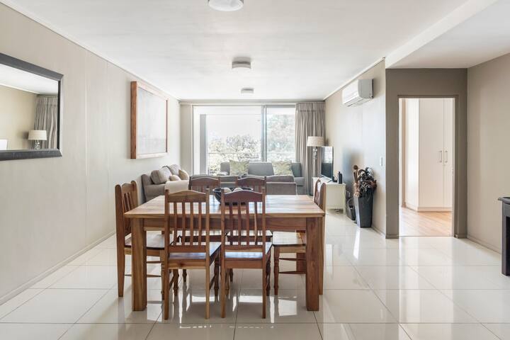 Odyssey Opulence in Green Point gallery image 5